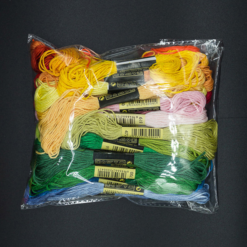 Embroidery Garments - C 24/100/50 Hilos de Algodón Multicolor