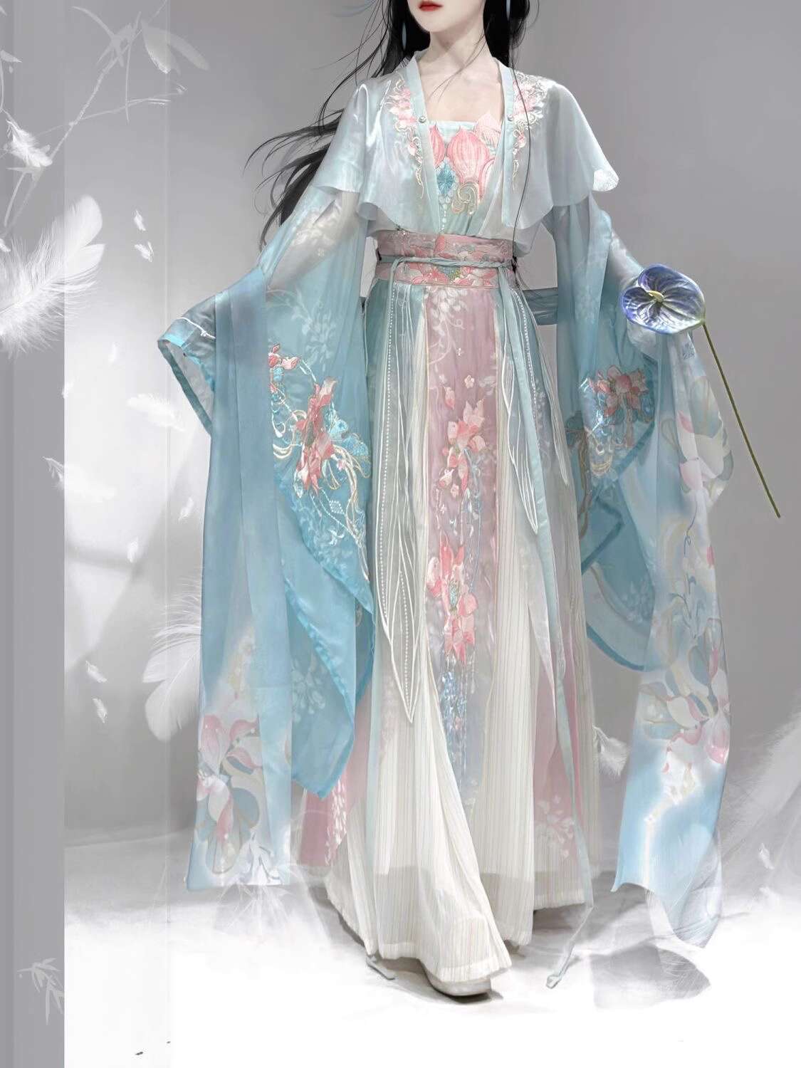 Embroidery In The Piece - Nuevo Hanfu Wei Jinfeng industria pesada
