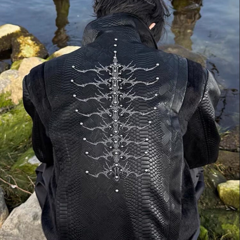 Chaqueta Negra para Hombre con - Embroidery Jacket reseña y precio