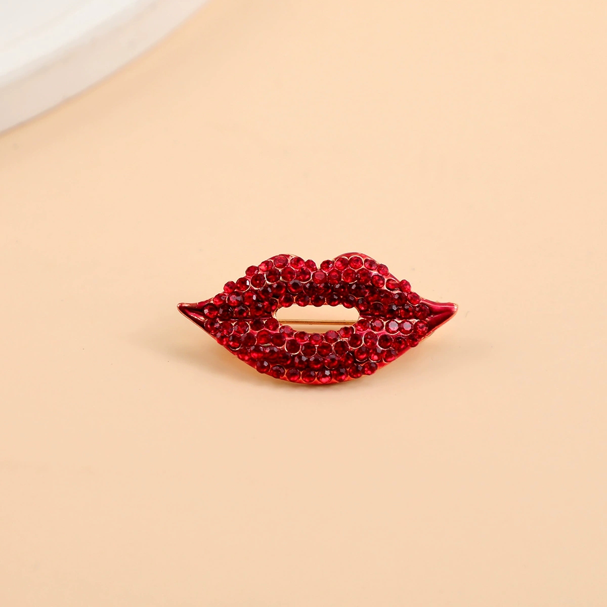 Broches llenos de cristal con  - Embroidery Lips reseña y precio