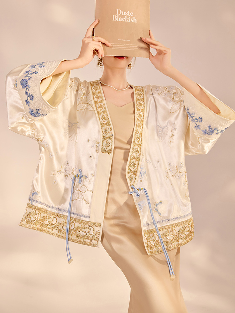 Chaqueta de Lujo con Bordado d - Embroidery Jacket reseña y precio
