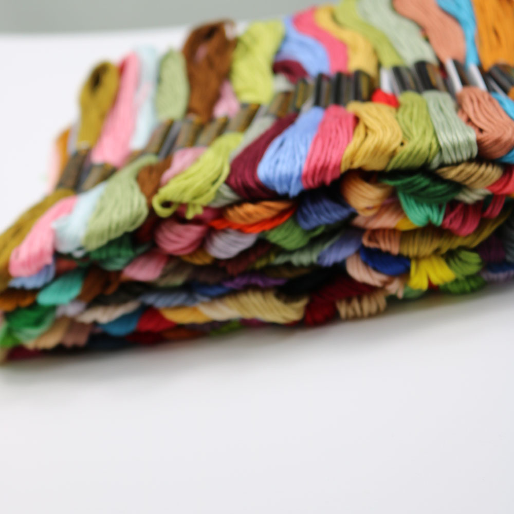 Hilo de punto de cruz de 50 co - Embroidery In The Piece reseña y precio