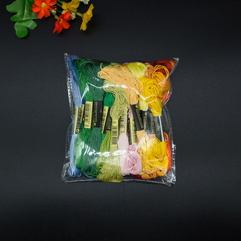 C 24/100/50 Hilos de Algodón M - Embroidery Garments reseña y precio